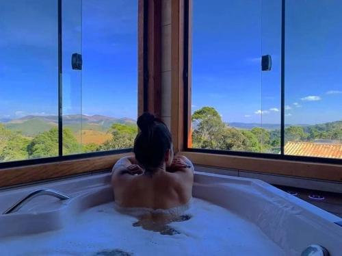Pemandangan gunung umum atau pemandangan gunung yang diambil dari lodge
