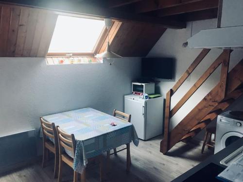 Kuchyň nebo kuchyňský kout v ubytování Barèges Appartement vue montagne