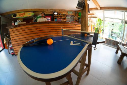 Τραπέζι μπιλιάρδου στο Point Hostel