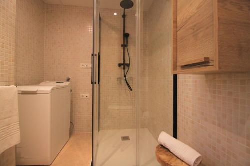 Apartamento Casaturis Playa y Montaña con parking en el centro de Alicante A130