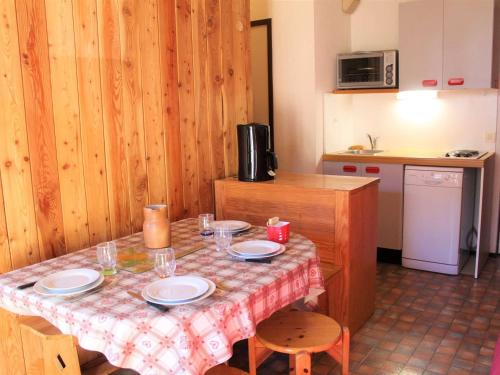 Studio cosy à Vars Sainte Marie, 4 couchages, balcon sud, à 300m des pistes et commerces - FR-1-330B-202