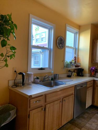 Η κουζίνα ή μικρή κουζίνα στο Beautiful Victorian house, Room