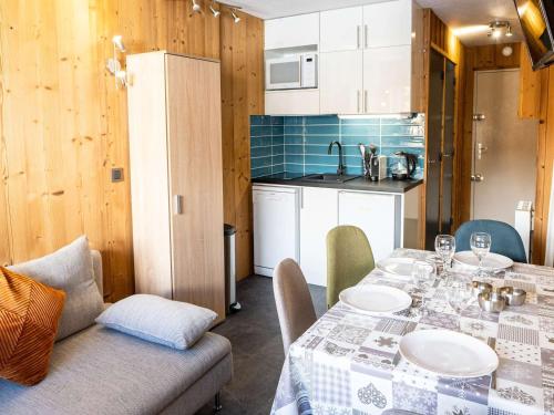 Appartement rénové Val Thorens - 4 pers, 2 chambres, balcon, plein cœur, proximité pistes, commerces