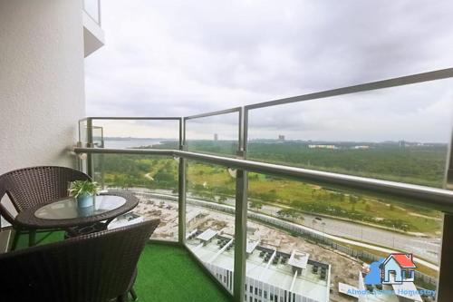 Balkoni atau teres di Almas Suites @ Puteri Harbour