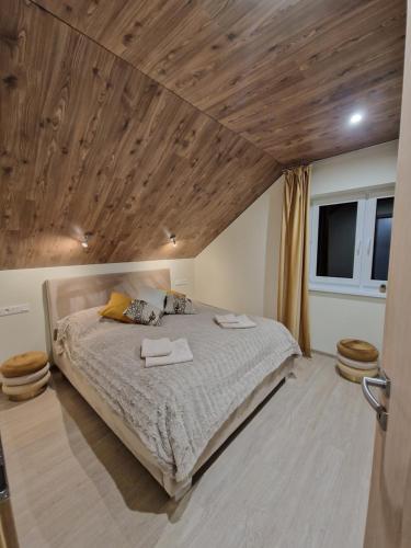 Ένα ή περισσότερα κρεβάτια σε δωμάτιο στο Apartmány “Chaty Krušetnica “