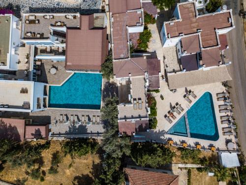 Piscina di Manzara Boutique Hotel - Adults Only o nelle vicinanze