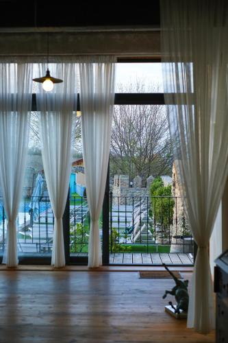Ein Balkon oder eine Terrasse in der Unterkunft Chateau Mere