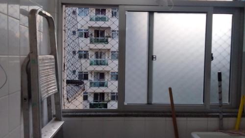 una finestra in bagno con finestra di Apt 602 Barra ,climatizado arena jeunese a Rio de Janeiro