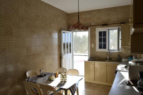 Gallery image of Wind Villas Pounda Paros in Pounda