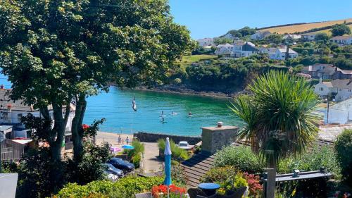 Gallery image of Portmellon Cove Guest House in Mevagissey