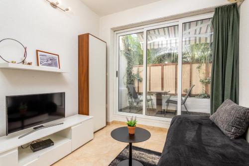 Apartments with WiFi Rovinj - 2243