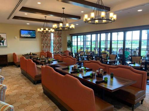 MINUTES FROM DISNEY 3bed 3bath Poolside at LUXURIOUS RESORT photo 57