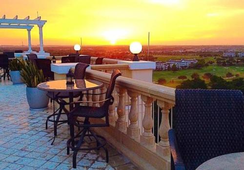 MINUTES FROM DISNEY 3bed 3bath Poolside at LUXURIOUS RESORT photo 62