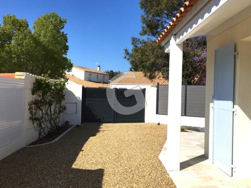 Maison près de la plage, 3 chambres, terrasse et parking à La Tranche sur Mer - FR-1-357-84