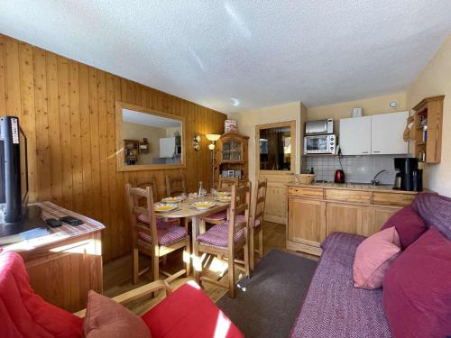 Appartement cosy 6 pers à Montgenèvre, pied des pistes, parking, proche centre et ESF - FR-1-330D-131