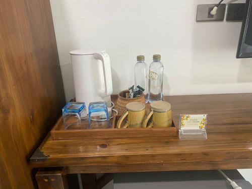 Příslušenství pro přípravu čaje a kávy v ubytování Lemon Guesthouse