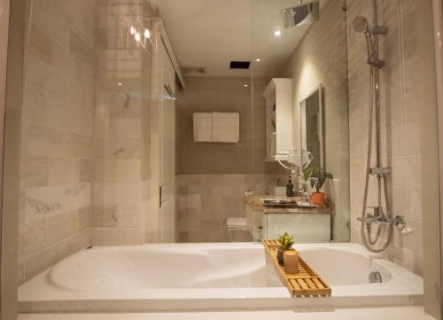 Bagno di Celine Living - Central