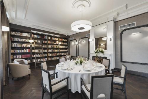 Biblioteca en el hotel