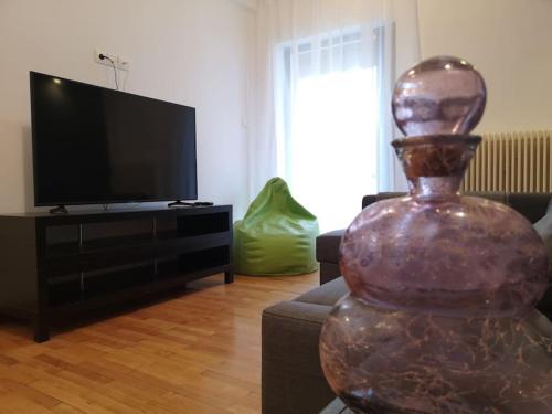 Μια τηλεόραση ή/και κέντρο ψυχαγωγίας στο Feel@Home