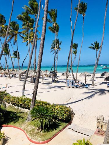 Los Corales Beautiful beach Villas and Spa