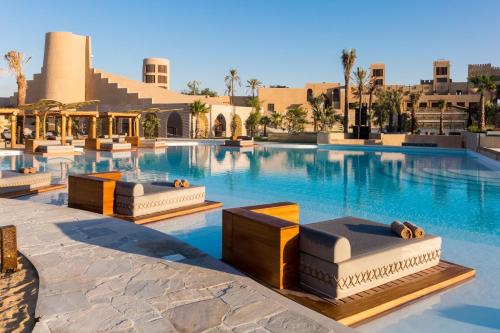 Bazén v ubytování Terra Solis Dubai nebo v jeho okolí
