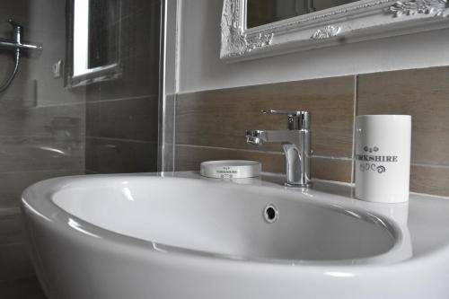 Bilik mandi di Le Radici Home