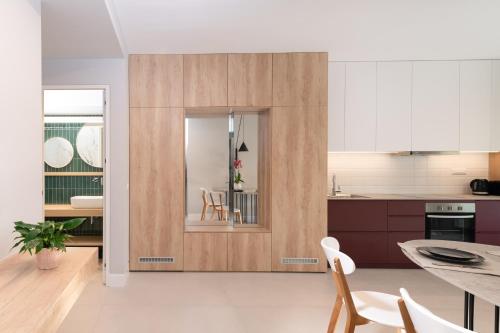 Evans Luxurious Apartment 3