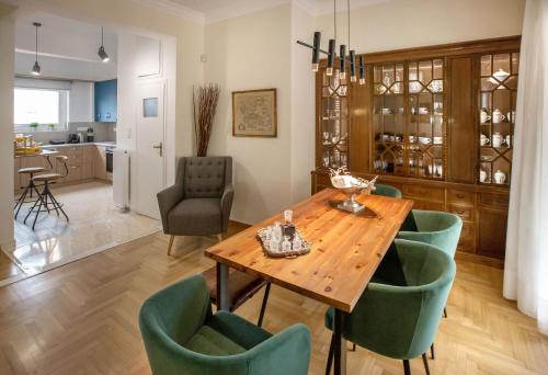 Syntagma Apartments with Acropolis view
