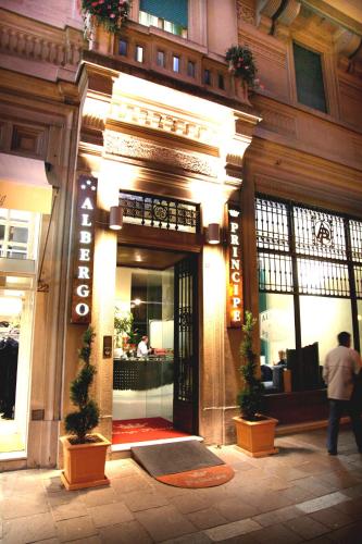 Mặt tiền/cổng chính của Hotel Principe