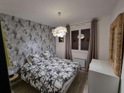 Postelja oz. postelje v sobi nastanitve Appartement Saint-Michel-de-Chaillol, 3 pièces, 6 personnes - FR-1-393-162