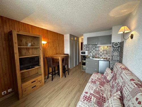 Zdjęcie z galerii obiektu Studio cosy en station · Ski aux pieds · Wifi · Proche centre - FR-1-688-44 w Méribel