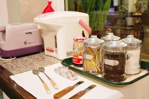 Makanan di atau berdekatan apartmen