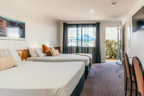 Katil atau katil-katil dalam bilik di Outback Motel Mt Isa
