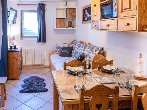 Appartement cosy, 4 pers, Val Thorens, skis aux pieds, balcon, cuisine équipée