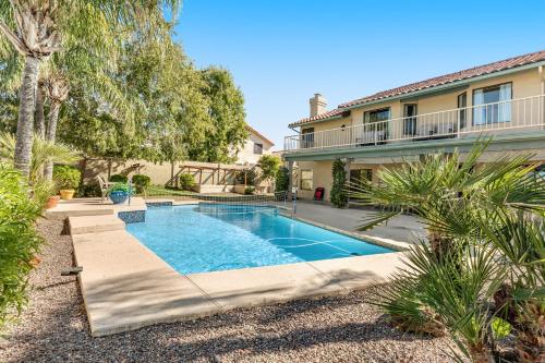 The Oasis on Braeburn Drive – Photos 2