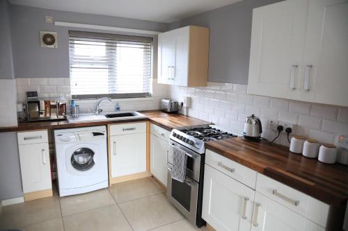 Kuchyň nebo kuchyňský kout v ubytování NEC/Airport/HS2/Resorts World