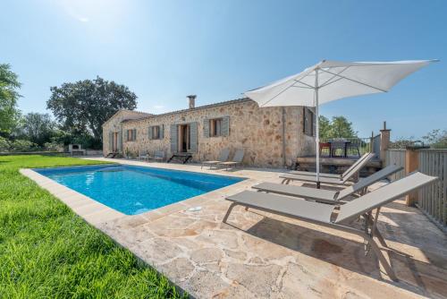 Finca Albocasser by Mallorca House Rent
