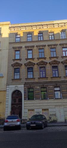 2-room Appartment near Westbahnhof (U 3)