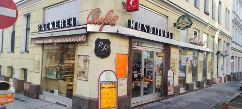 Appartment near Schönbrunn palace and U3 to City center