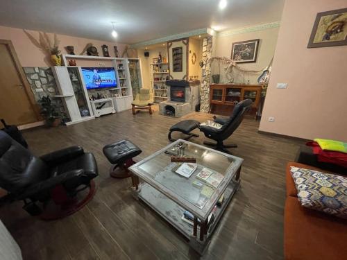 Μια τηλεόραση ή/και κέντρο ψυχαγωγίας στο Casa rural La Rioja Castilseco