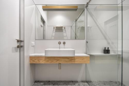 Un baño de Sophia Hotel Kyiv