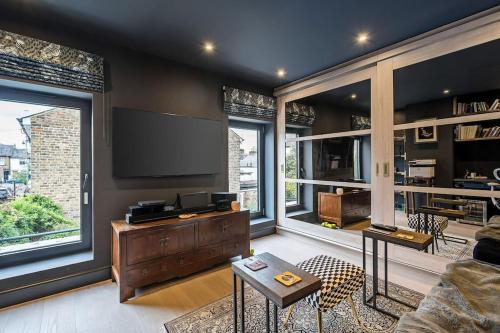 Gallery image of Unique Chic Two Bed House Richmond in Richmond upon Thames