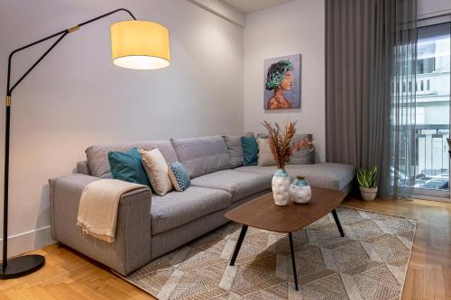 A seating area at Phaedrus Living City Center Lux Flat Kolonaki