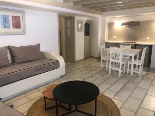 Chroma Suites