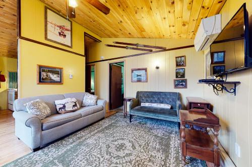 155 Town Hall Road – Photos 5