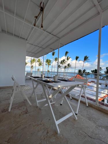 Oreuga Private Beach Sea View