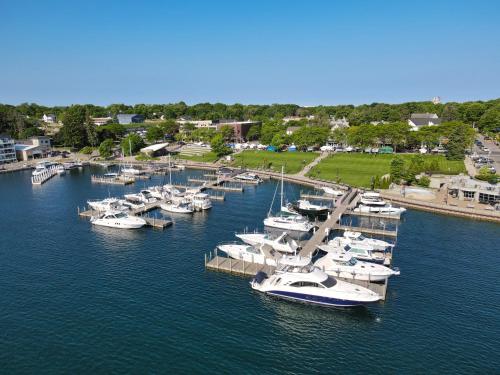 118B Edgewater Inn – Photos 5