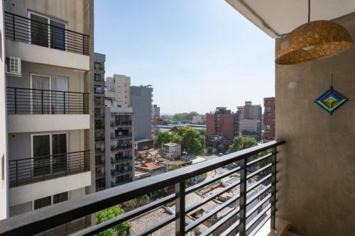 balcón con vistas a la ciudad en Barrio Norte-new apt - con Pileta en San Miguel de Tucumán