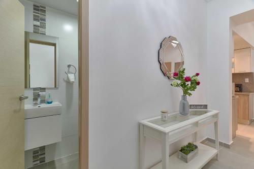 Fotografie z fotogalerie ubytování Dom. Rep. Exclusive 2 bed Apt. Evaristo Morales v destinaci Santo Domingo