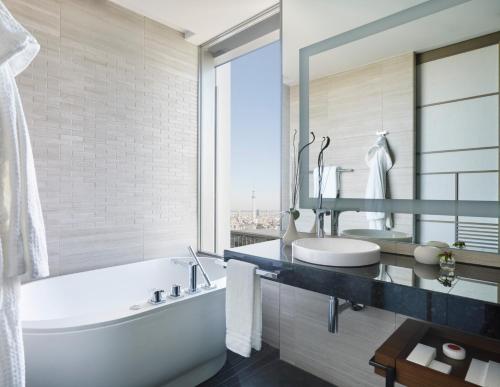 Bagno di Four Seasons Hotel Tokyo at Otemachi